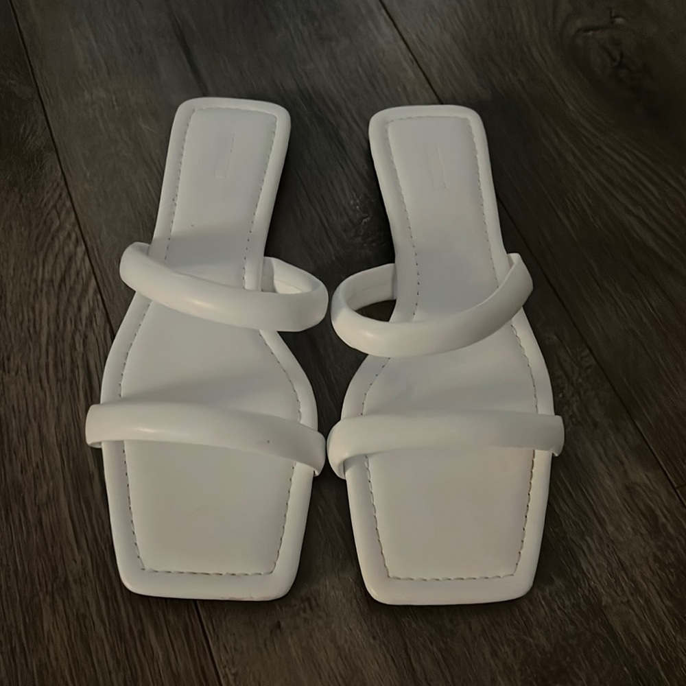 All white sandals, two straps